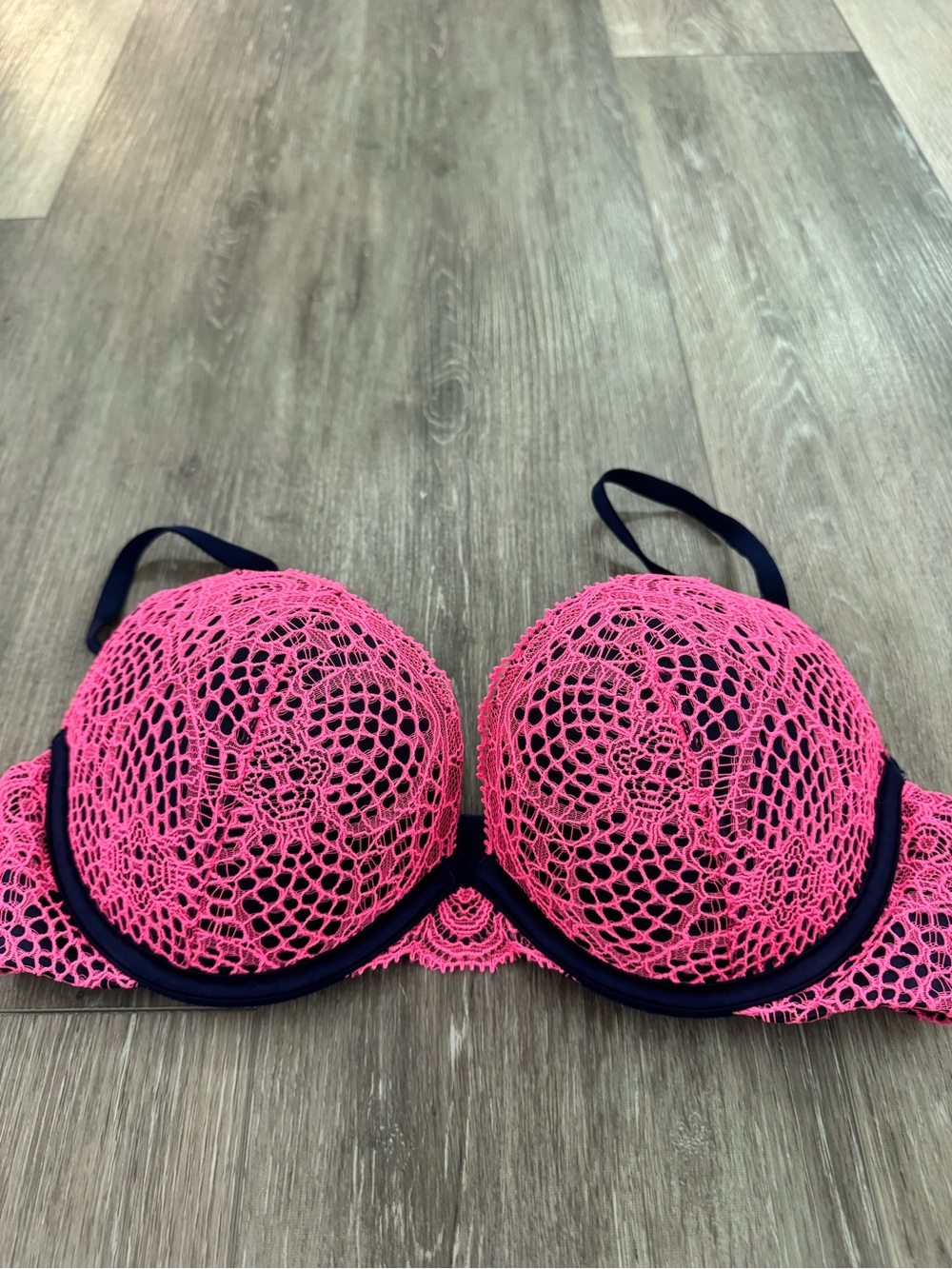 Victoria's Secret Pink Lace Underwire Bra with Navy Trim